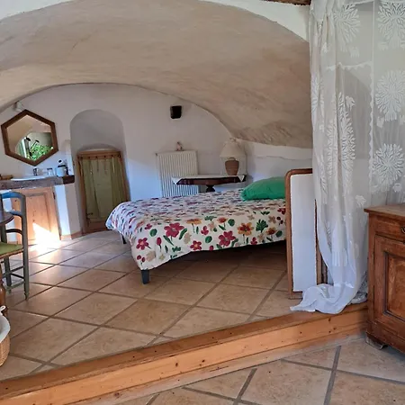 Grande Et Confortable Maison Familiale Et Sa Source ! Eygluy-Escoulin