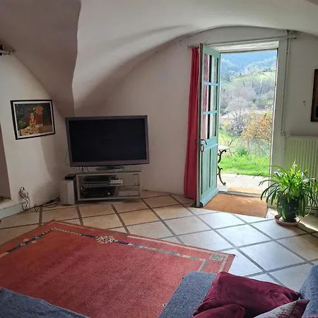 Grande Et Confortable Maison Familiale Et Sa Source ! * Eygluy-Escoulin